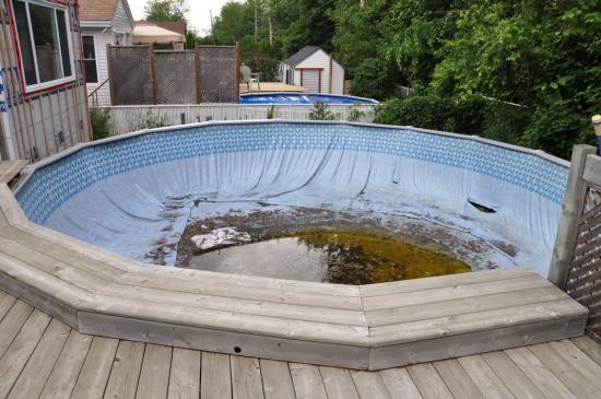 damaged pool